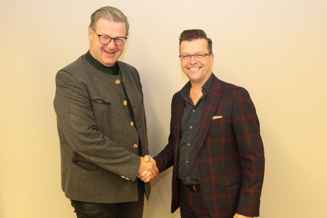 Neuer Prsident 1